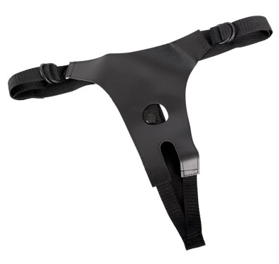 Strap on z trzema rodzajami dilda sex lesbijski