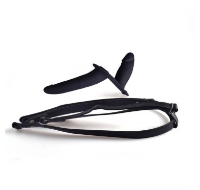 Podwójny strap-on koloru czarnego na szelkach Podwójny strap-on koloru czarnego na szelkach