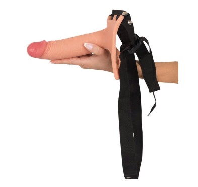 Proteza przedłużenie na penisa na szelkach czarne