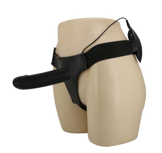 Penis na paskach strapon wibrujący z uprzężą 17 cm