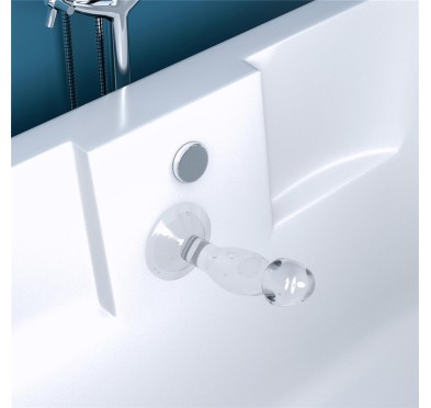 Długie dildo z grubą końcówką i przyssawką Długie dildo z grubą końcówką i przyssawką